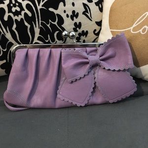 Jessica Simpson wristlet